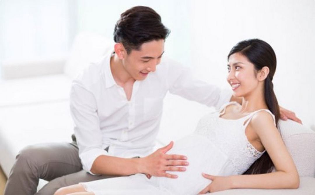 Chăm sóc phụ nữ mang thai là nghĩa vụ của mọi người xung quanh