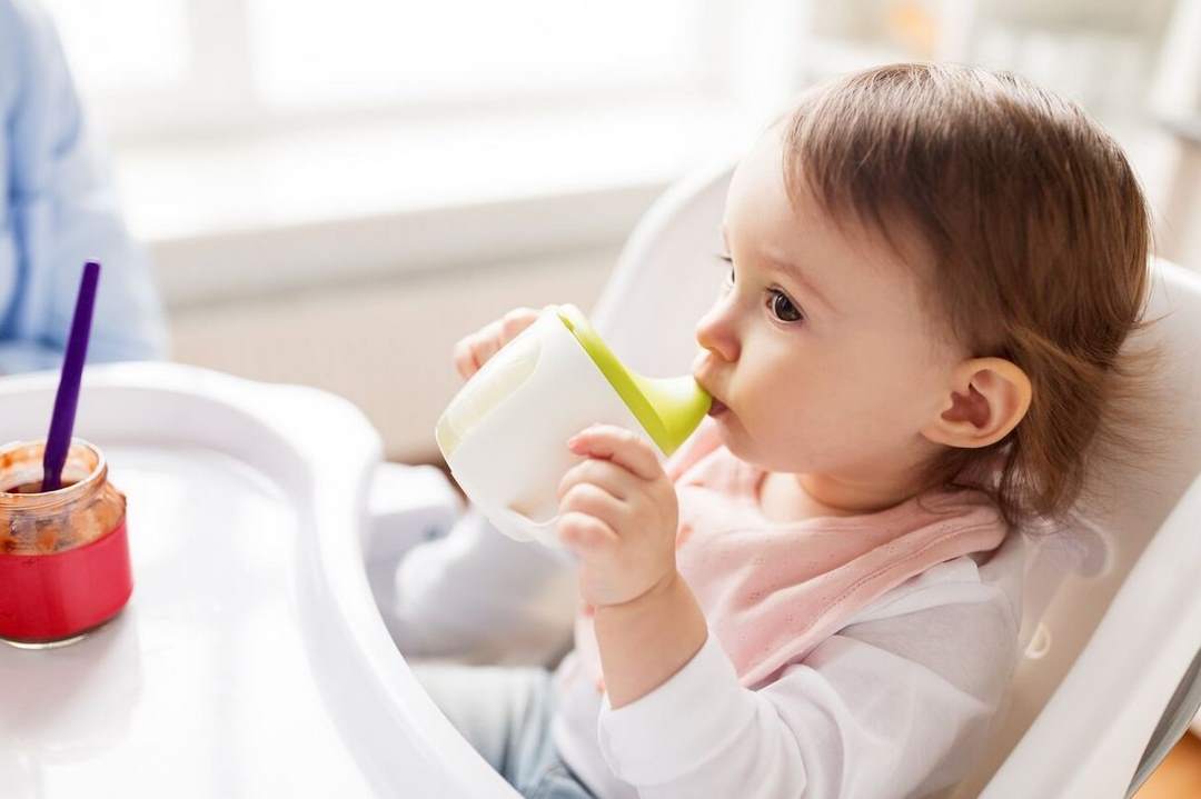 Kinh nghiệm chọn sữa cho bé tăng cân