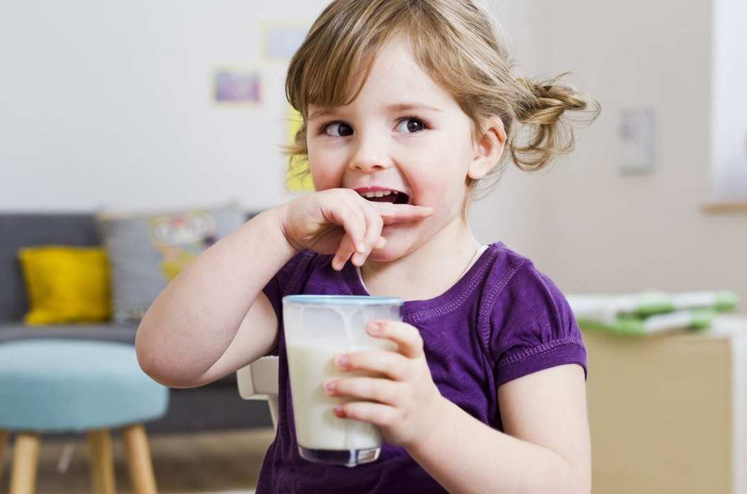 Chọn sữa đúng với độ tuổi để đảm bảo dưỡng chất
