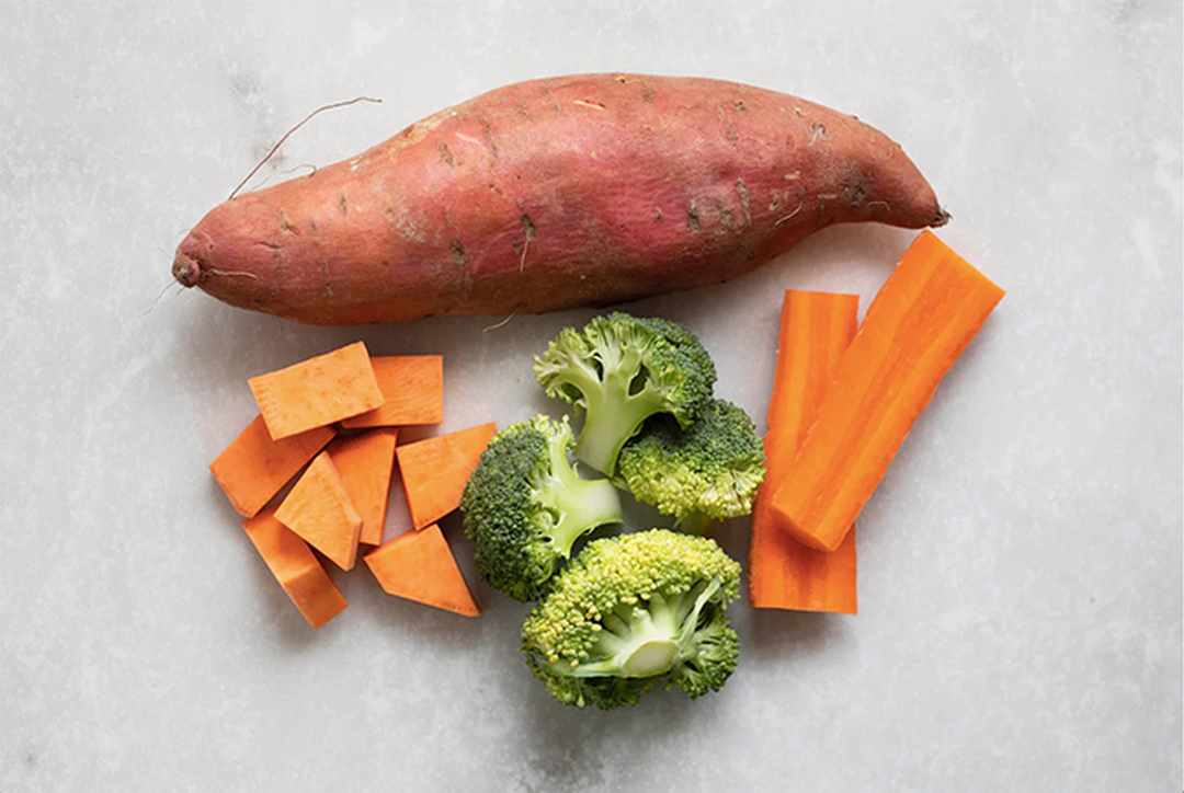 Khoai lang và cà rốt – cặp đôi vàng giúp bé hỗ trợ tiêu hóa