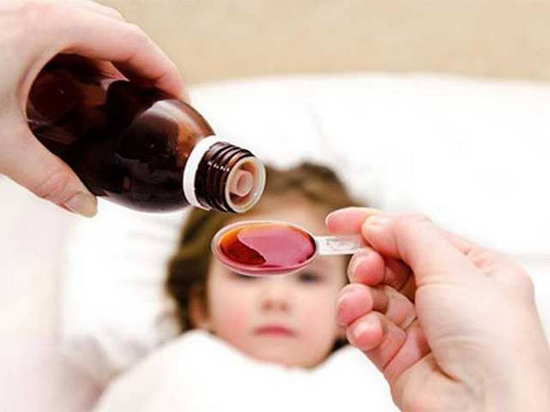 Thuốc ho cho trẻ sơ sinh cần được sử dụng đúng liều lượng